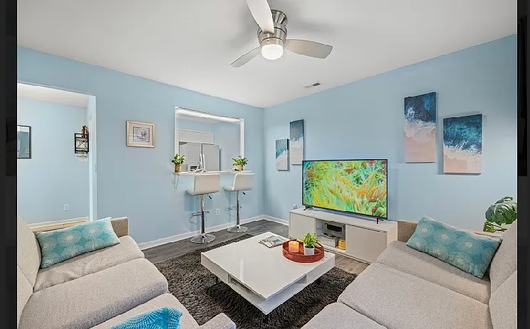 2 bed, 1.5 bath, 938 sqft, $1,800 — Photo 3