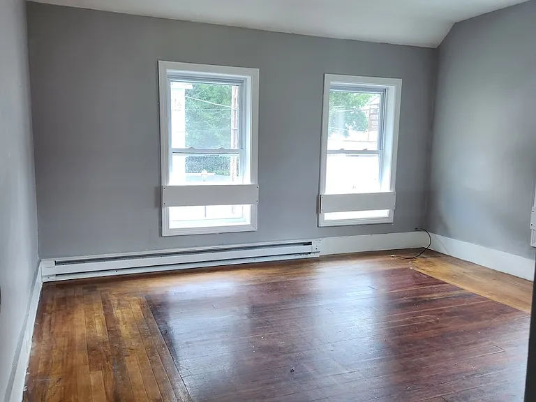 5 Jones St #2 — Photo 8