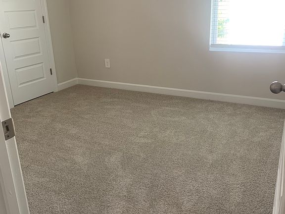 2nd image of 722 Cozy Bluff Rd