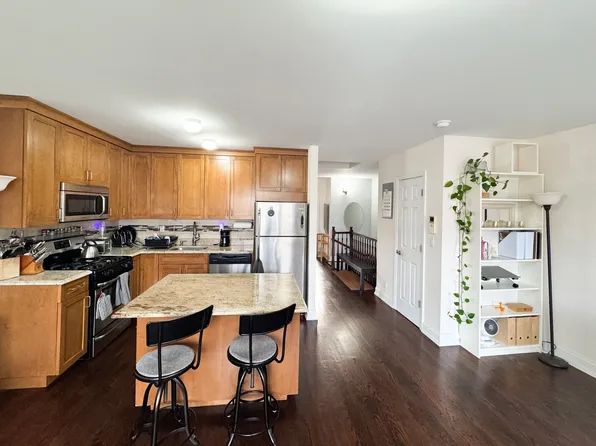 24-14 23rd Avenue image 4 of 13