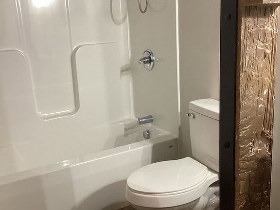 5th image of 252 N Franklin St #216
