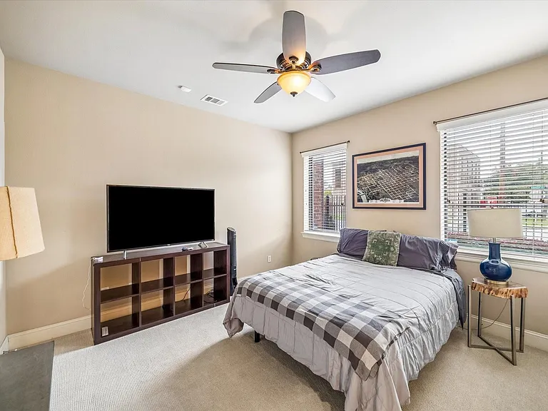 2848 Leeland St — Photo 21