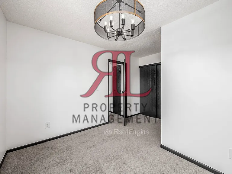 5932 Waterview Dr — Photo 23