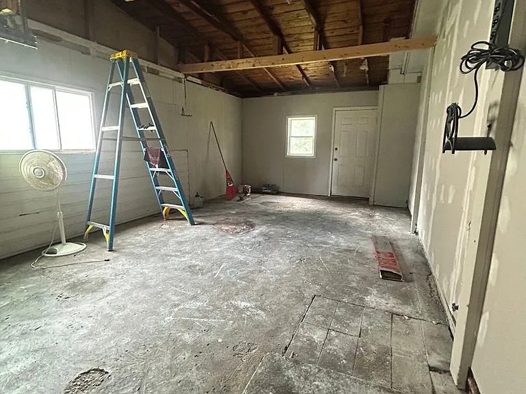 4536 Walter Ave — Photo 9