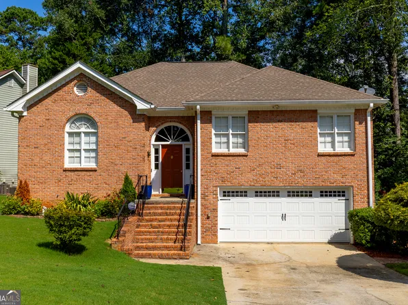 711 Saddle Wood Way, Lawrenceville, GA 30043