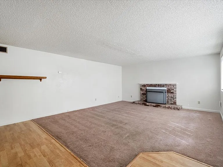 4564 Valley West Blvd — Photo 4