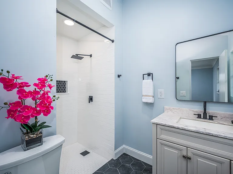 3372 Webber St — Photo 15