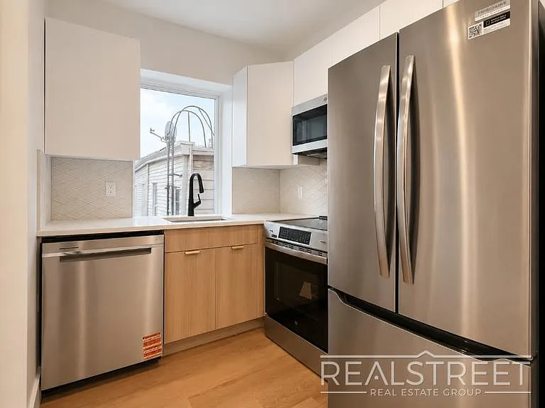 1280 Prospect Pl #3 — Photo 3
