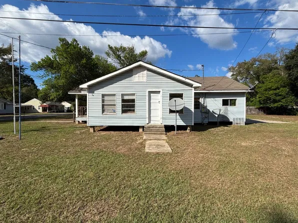 203 Stevens St, Petal, MS 39465