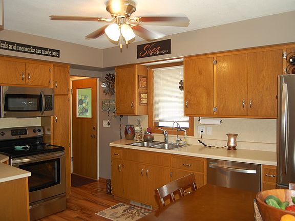2nd image of 1216 McMillan St