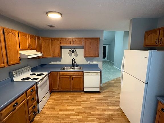4th image of 153 Oakleaf Cir