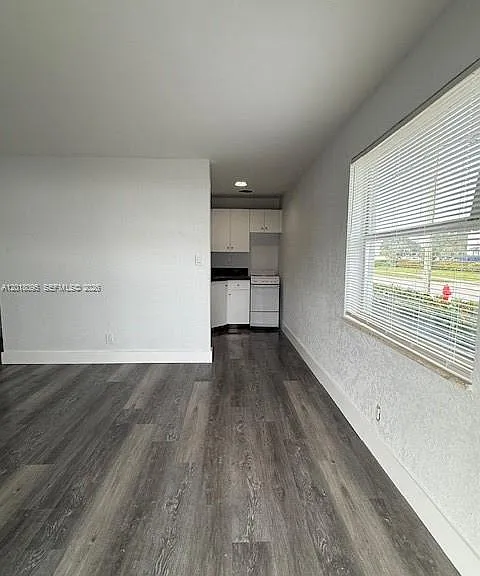 2880 SW 1st St #4 — Photo 2