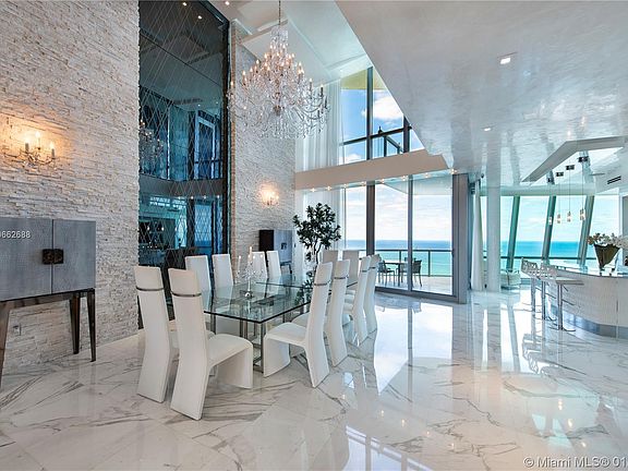 4th image of 17121 Collins Ave APT 4604