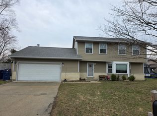 430 Gillings Dr, Gurnee, IL 60031