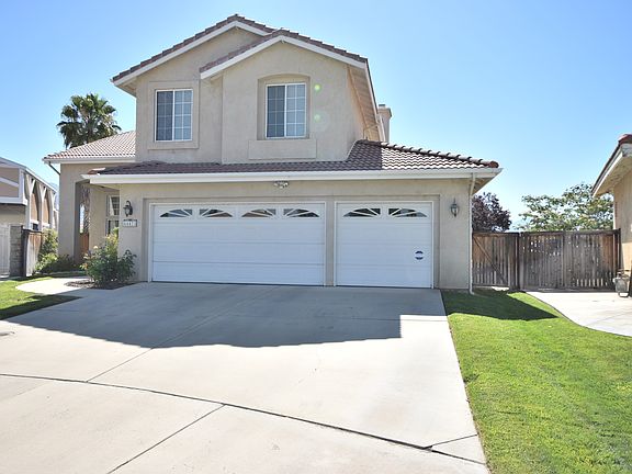 2nd image of 44473 Admiralty Ct