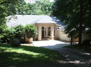 20046 Shearer Rd, Davidson, NC 28036