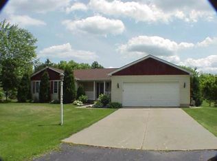 2047 Town Line Rd, Alden, NY 14004