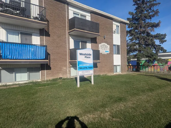 10040 151st St NW, Edmonton, AB T5P 1T3