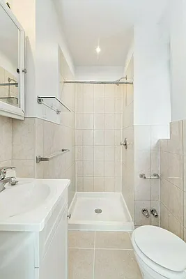 Rented by REAL New York | media 9