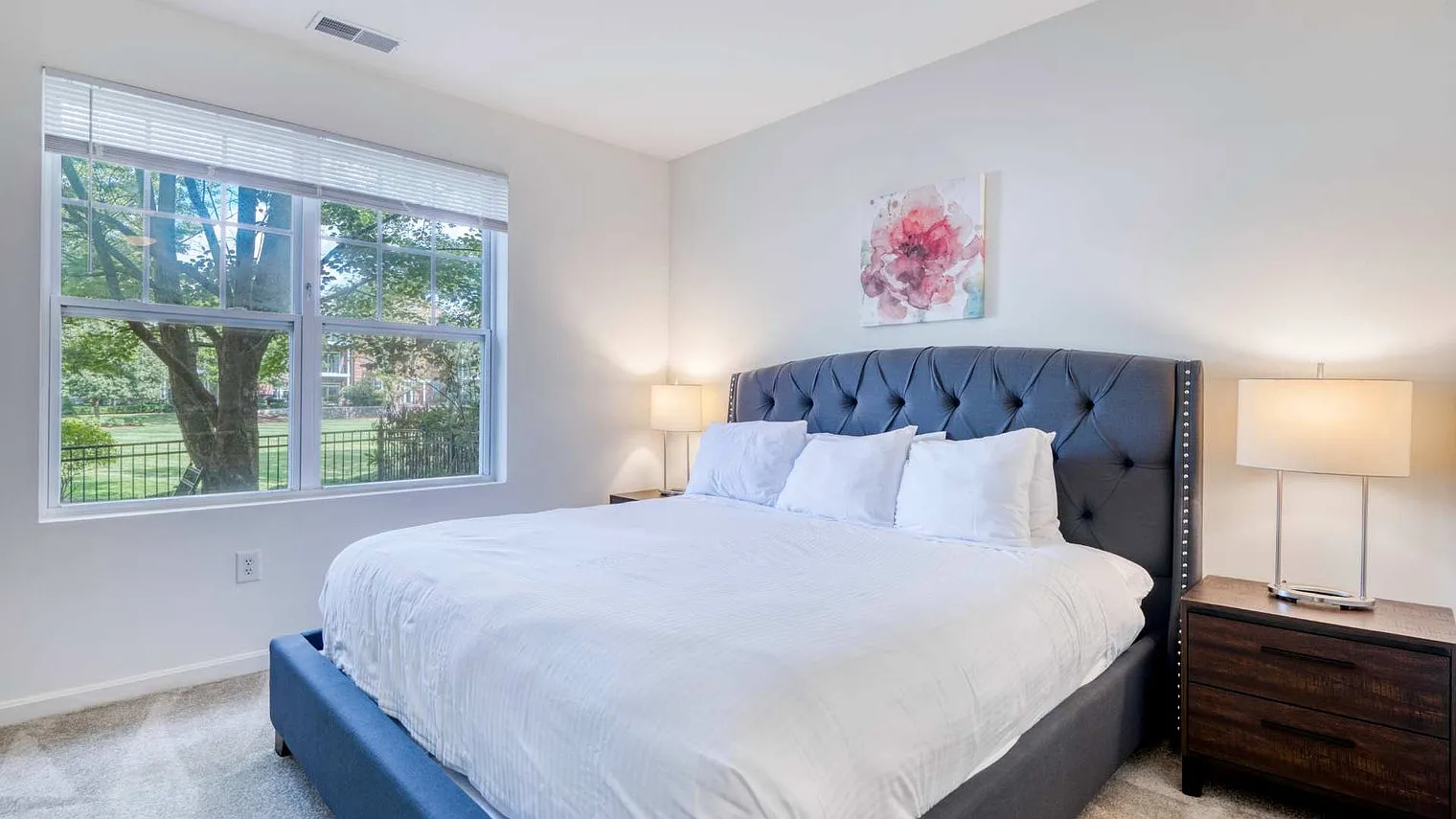 2 bed, 2.0 bath, 1184 sqft, $10,479 — Photo 3