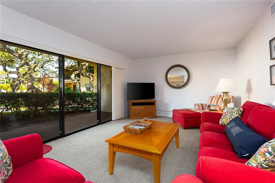 2 bed, $5,000 — Photo 3