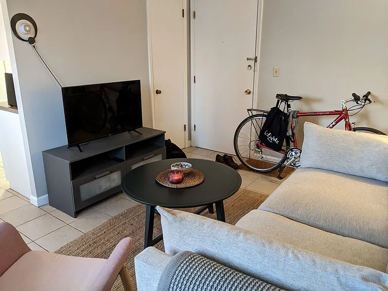 1721 3rd Ave S #1 — Photo 4