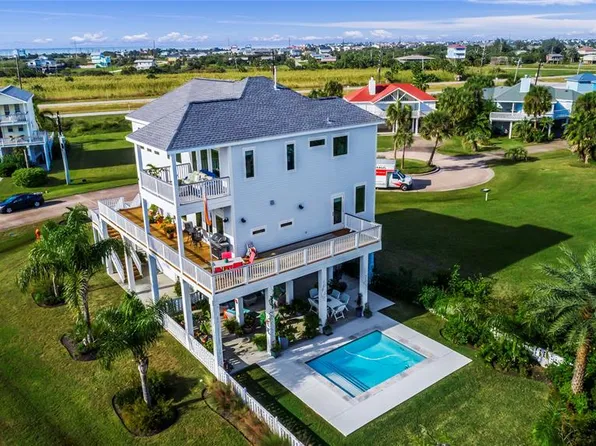 14213 Treasure Ct, Galveston, TX 77554