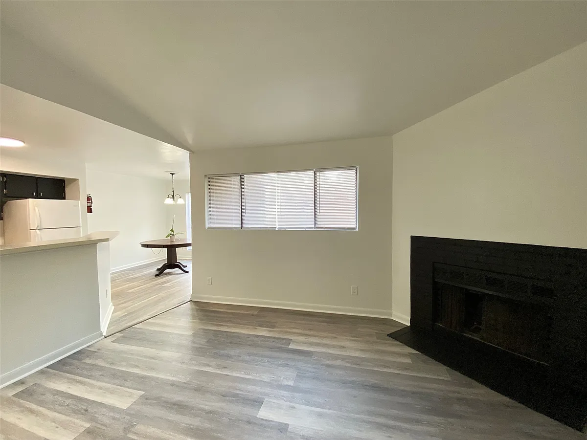Building Photo - 7200 T C Jester Blvd #2502