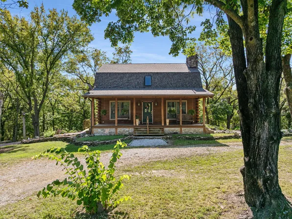 2341 Mueller Ln, Pilot Grove, MO 65276