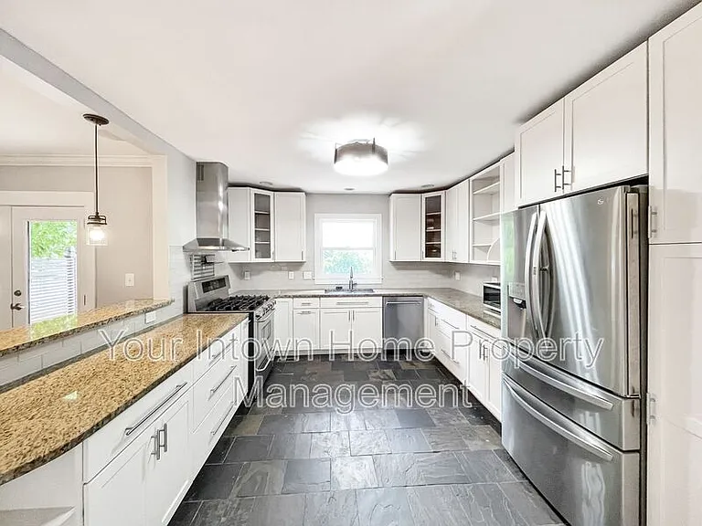 2695 Sharondale Dr NE — Photo 13