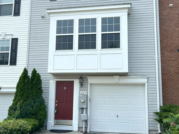 223 Monticello Sq, Winchester, VA 22602