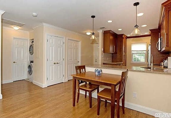3rd image of 106 Harbor S #106