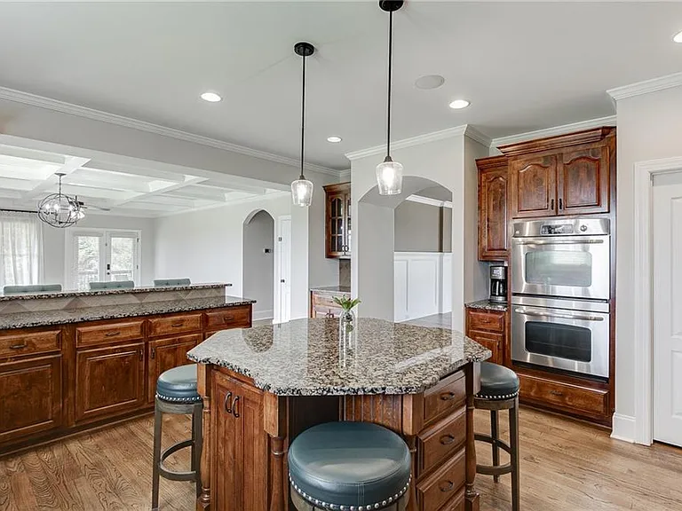 4612 Grandview Pkwy — Photo 23