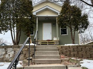 667 Cook Ave E, Saint Paul, MN 55106