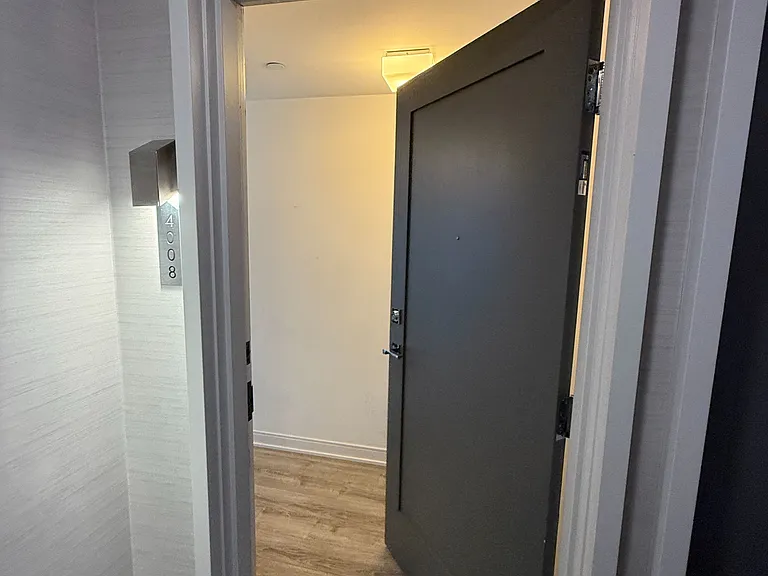 42 Charles St E #4008 — Photo 2