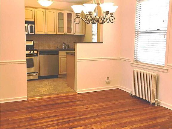 5th image of 19 Edwards St APT 1G