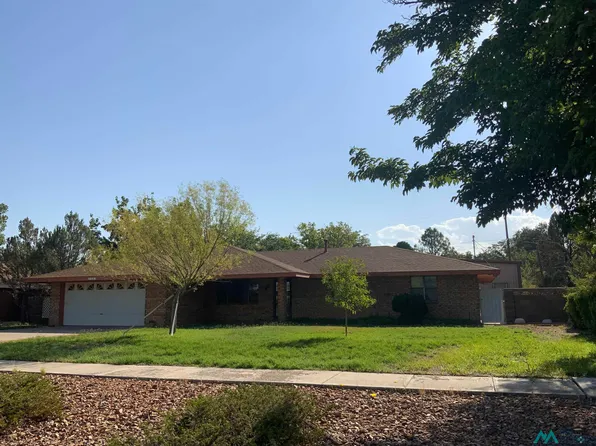3703 Mission Arch Dr, Roswell, NM 88201