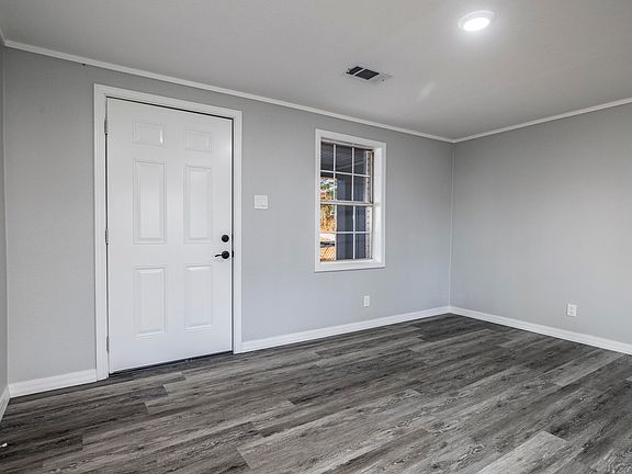 5th image of 1014 N 10th St