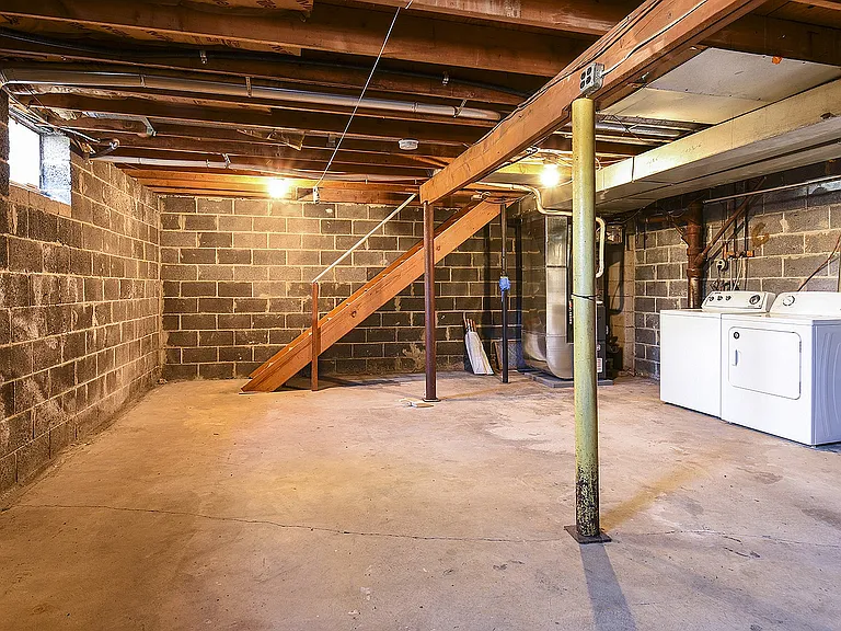 Sample Basement & Washer/Dryer