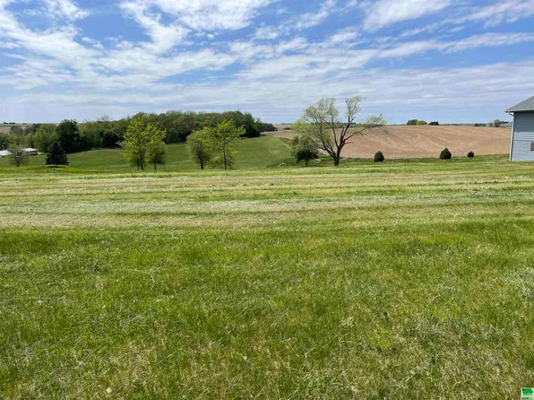 L106 Northridge Country Club Est, Tekamah, NE 68061