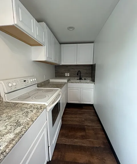 255 S Main St #H — Photo 15