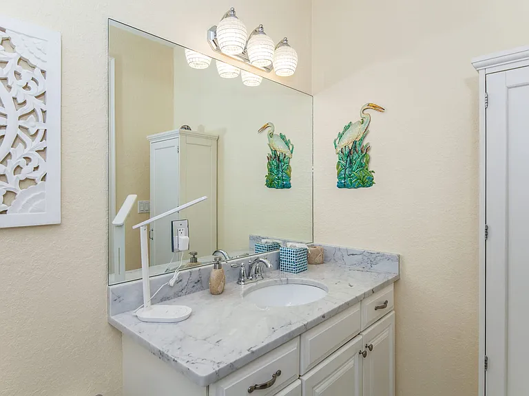 1st floor bathroom