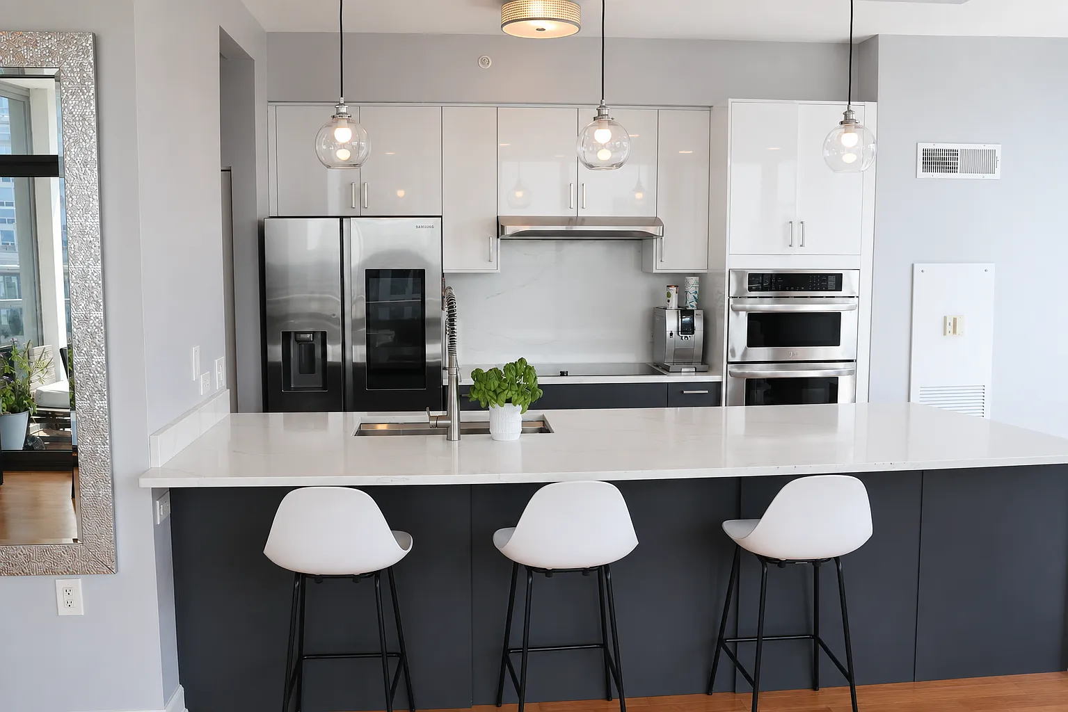 2 bed, 1430 sqft, $4,000 — Photo 3