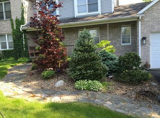 195 E Dundee Rd, Palatine, IL 60074