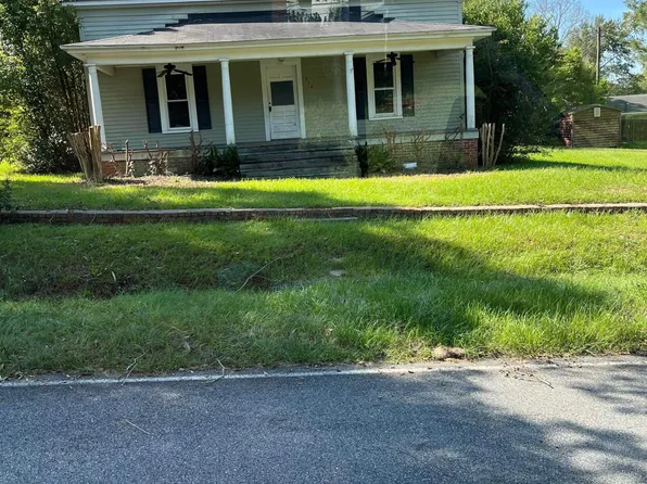 318 Franklin St, Douglas, GA 31533