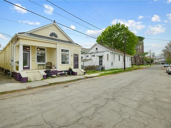 2nd image of 613 Alix St