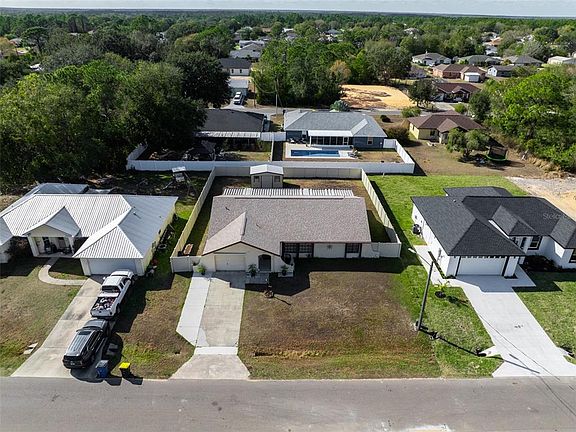 3rd image of 3909 El Rado Ave