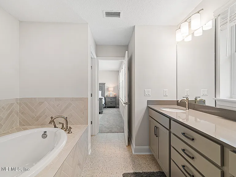 428 Blue Hampton Dr — Photo 20