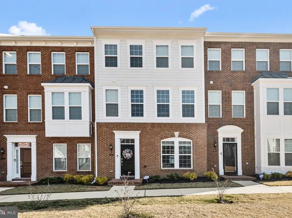 311 Buckeye Cir, La Plata, MD 20646