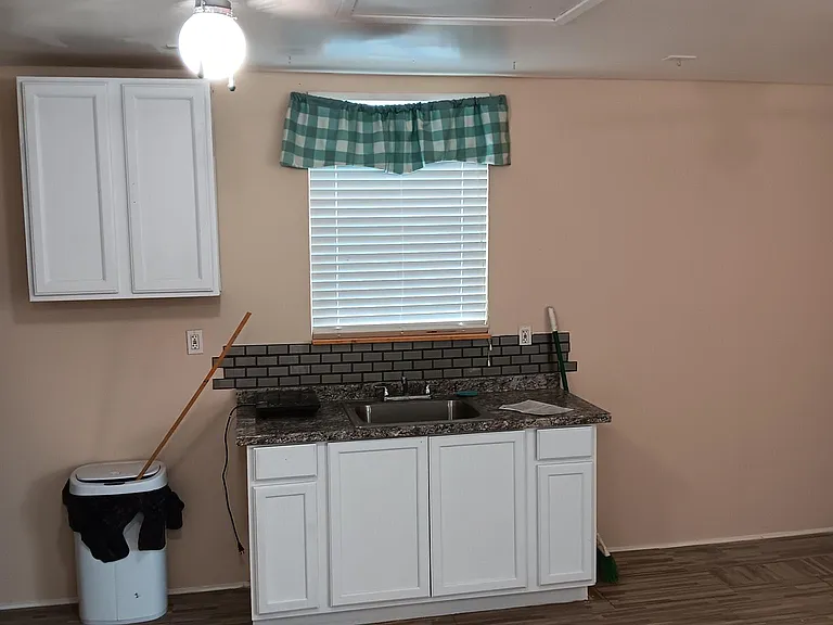 327 Adeline St #2 — Photo 21